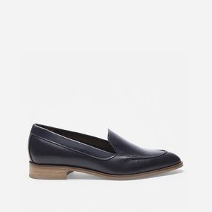 everlane modern loafer with box in midnight blue